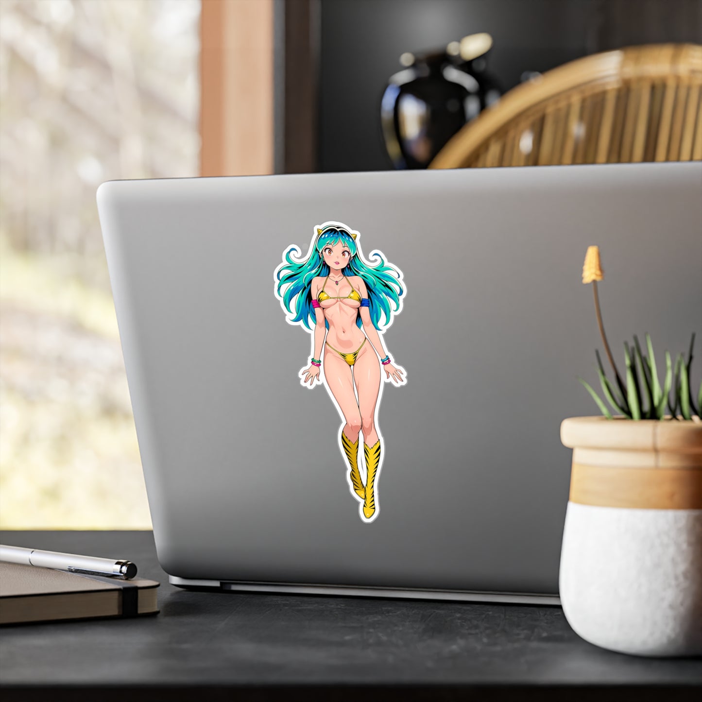 Lum001 - Urusei Yatsura - Anime Waifu DieCut Stickers