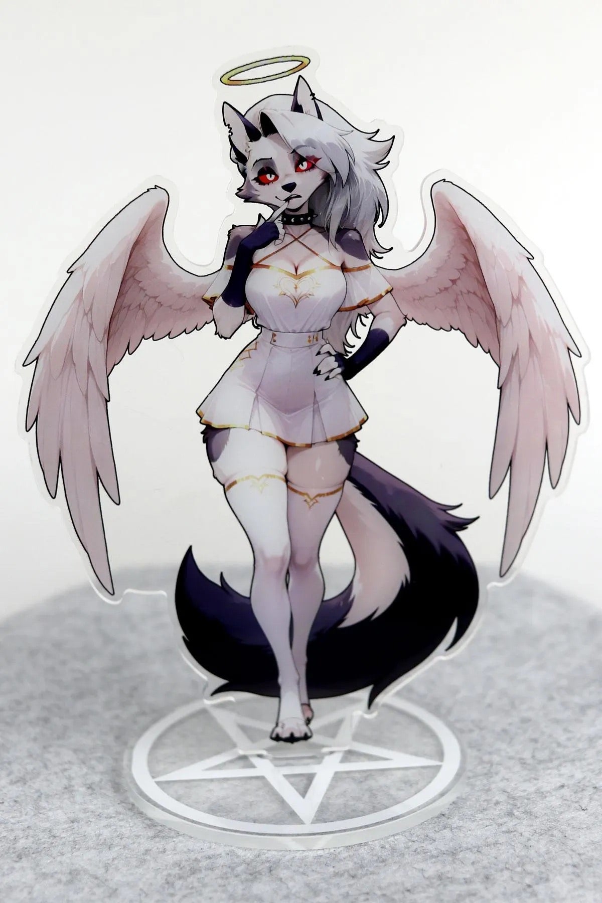 Loona Angel Acrylic Standee – 18cm Double-Sided